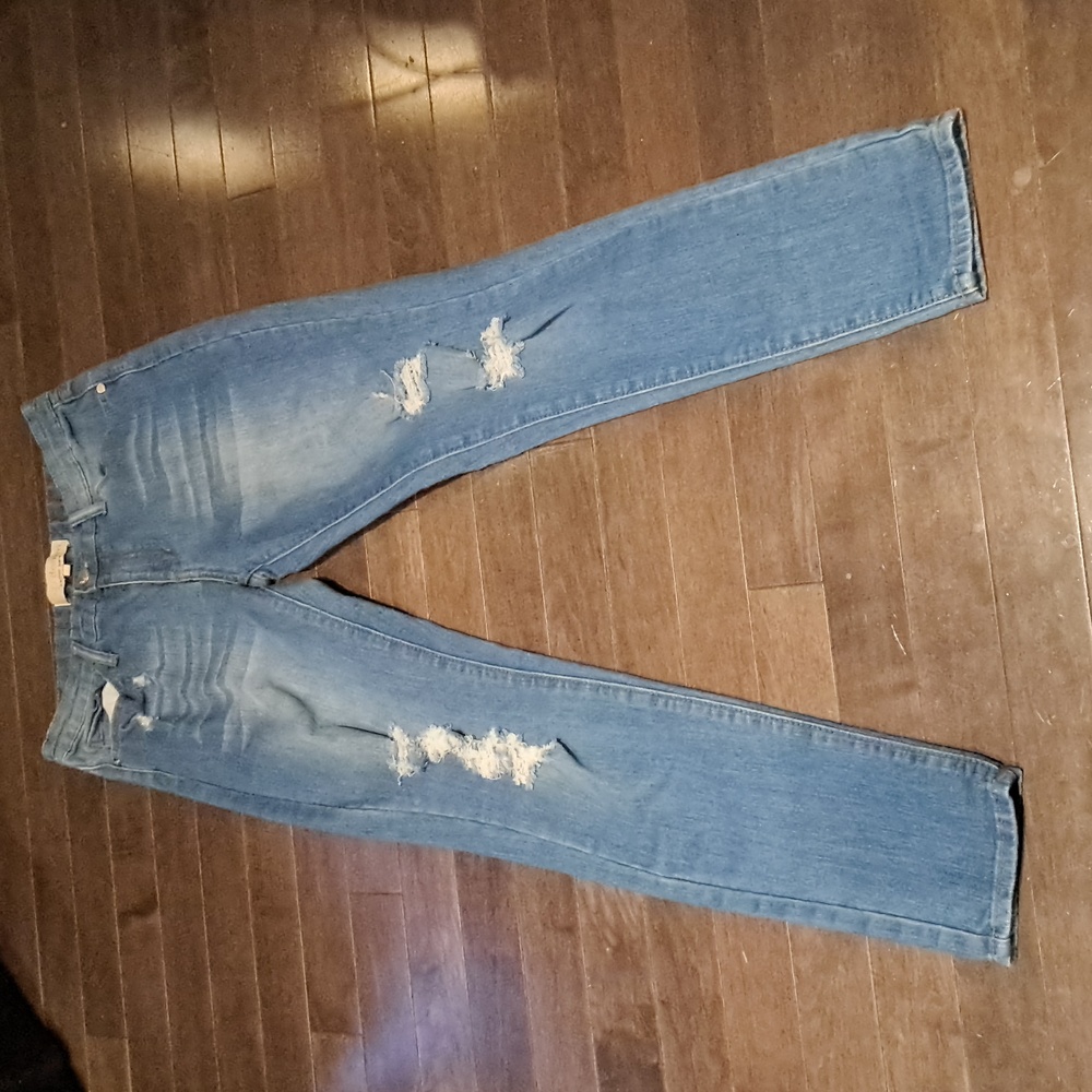 Cafe Denim Distressed Skinny Jeans